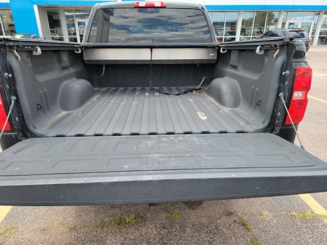 Used 2018 Chevrolet Silverado 1500 Custom w/ Custom Value Package AWD/4WD image 8