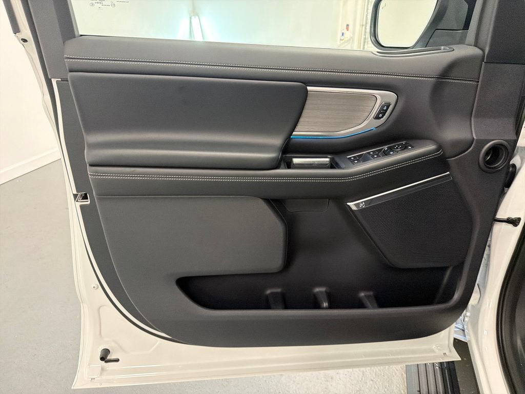 New 2027 Ford Expedition Max Platinum w/ Driver's Package RWD image 11