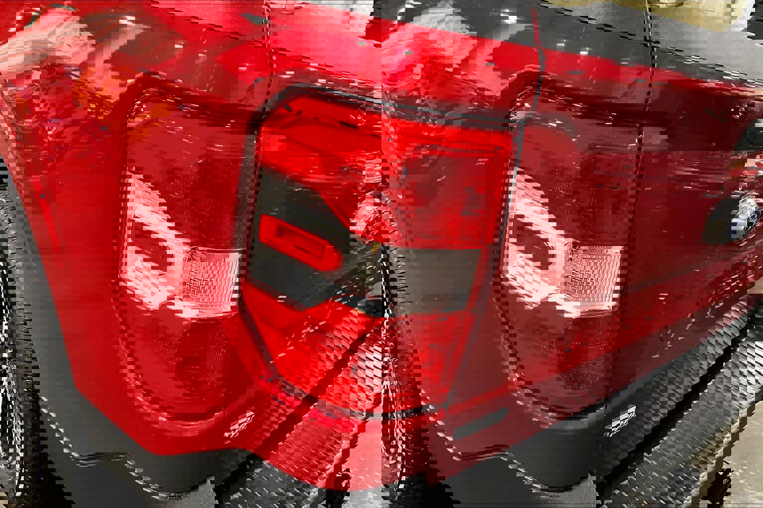 Used 2022 Ford Maverick Lariat w/ Lariat Luxury Package image 28