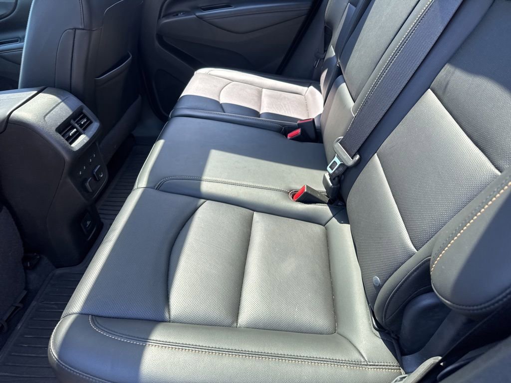 Used 2018 Chevrolet Equinox Premier FWD image 12
