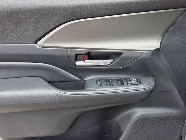 Used 2024 Toyota Grand Highlander FWD image 20