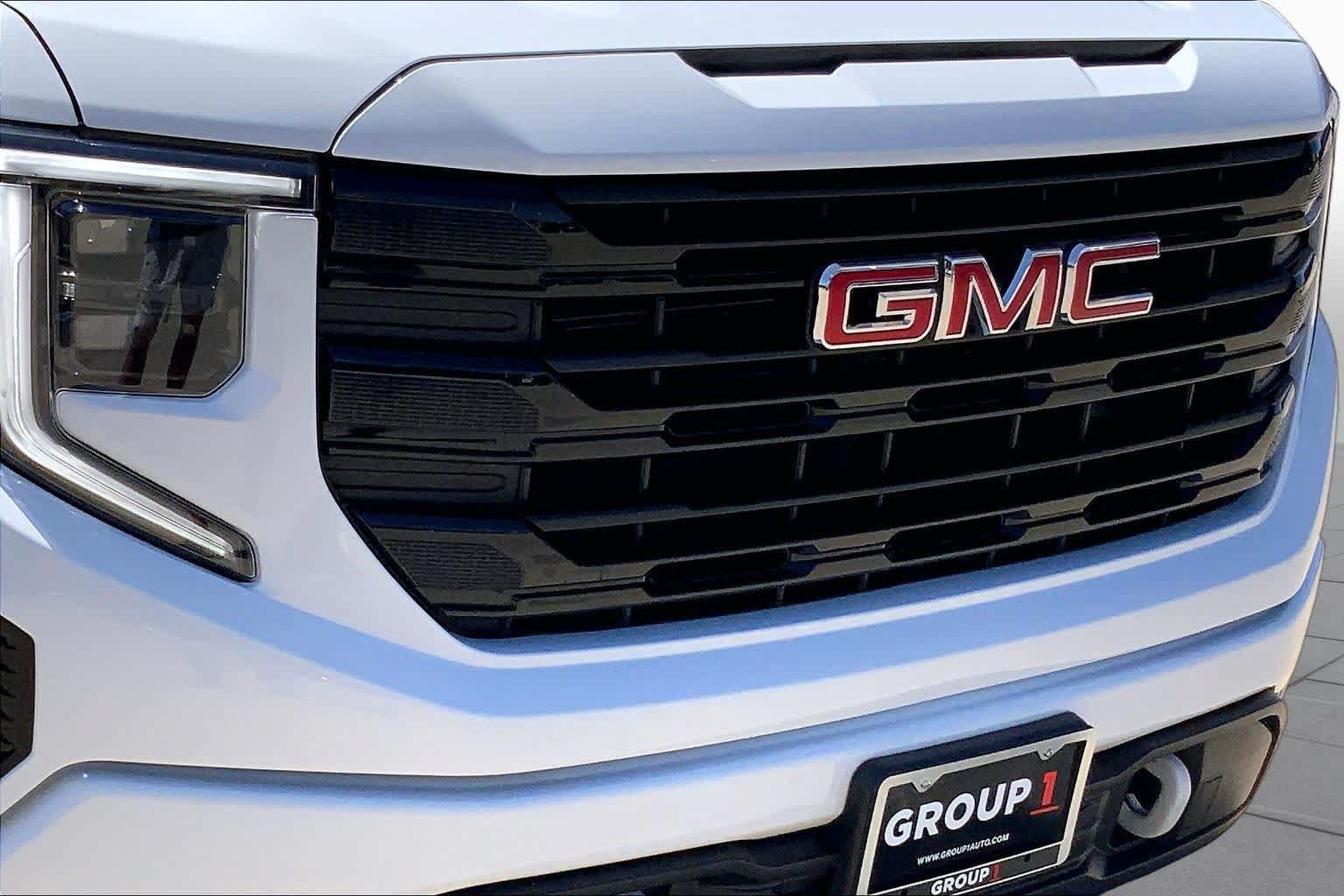 Used 2025 GMC Sierra 1500 Elevation RWD image 29