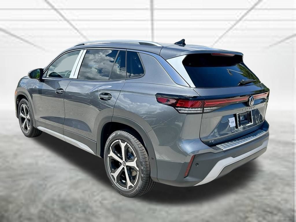 New 2026 Volkswagen Tiguan SE FWD image 7