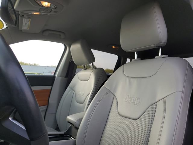 Certified 2022 Jeep Compass Limited image 12