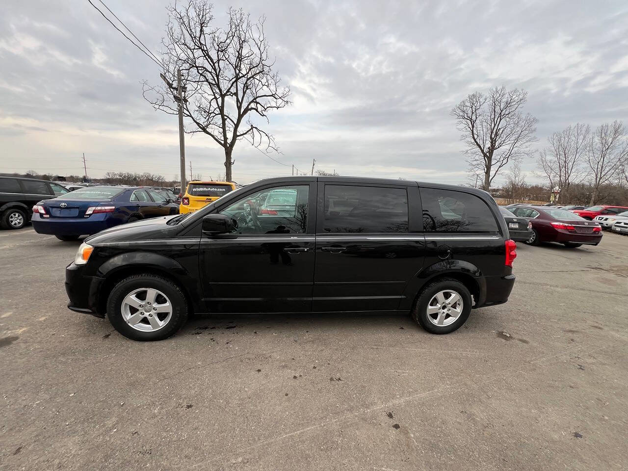 Used 2012 Dodge Grand Caravan SE image 4