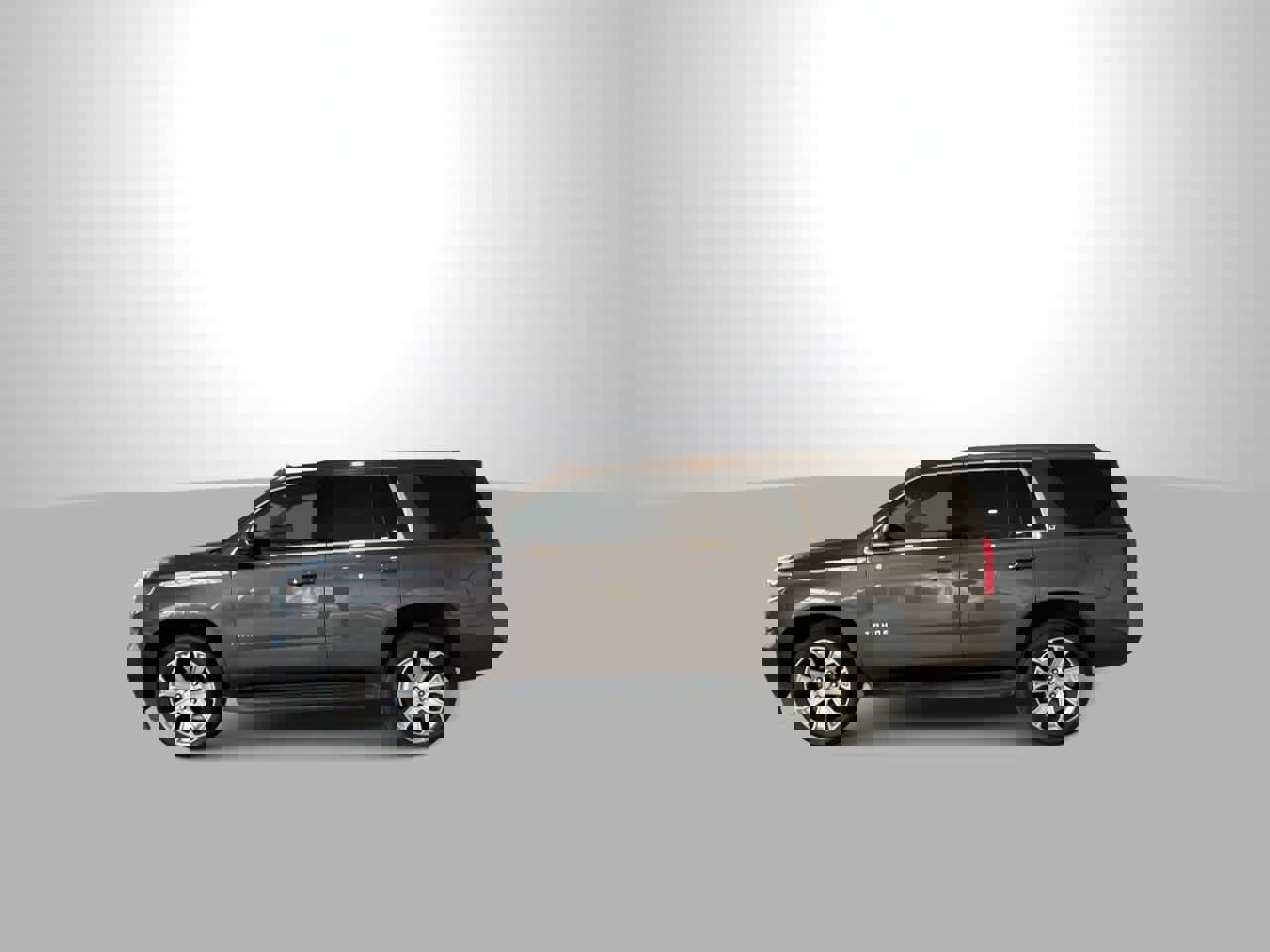 Used 2018 Chevrolet Tahoe LT image 5