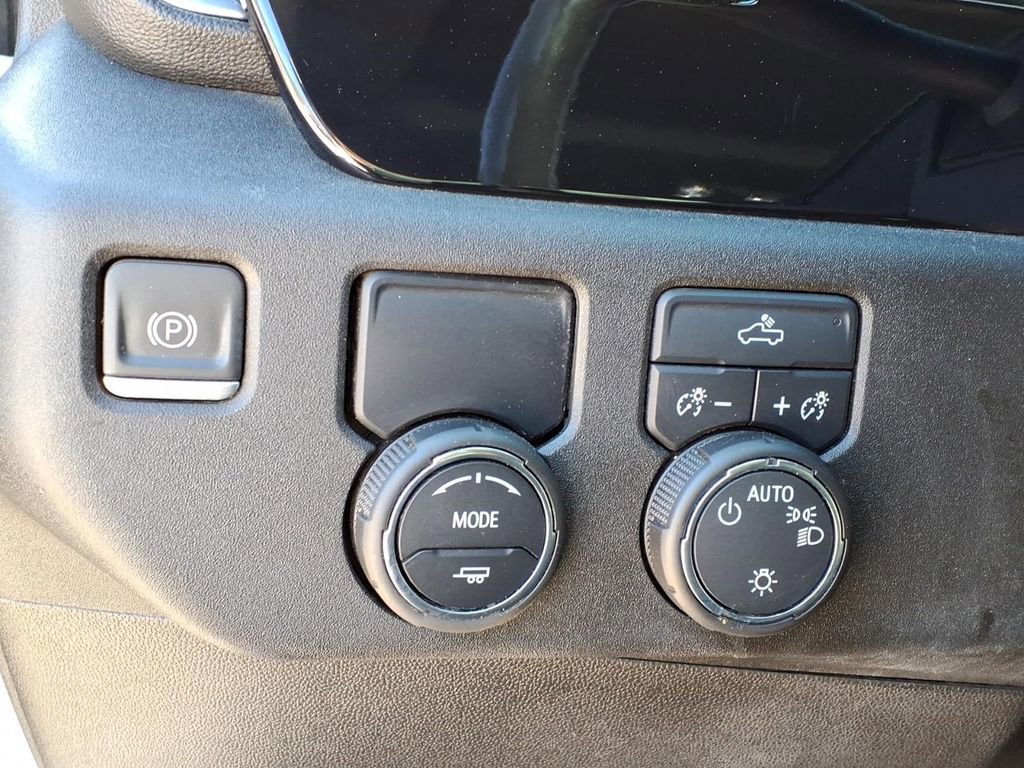 Used 2022 Chevrolet Silverado 1500 LT image 30