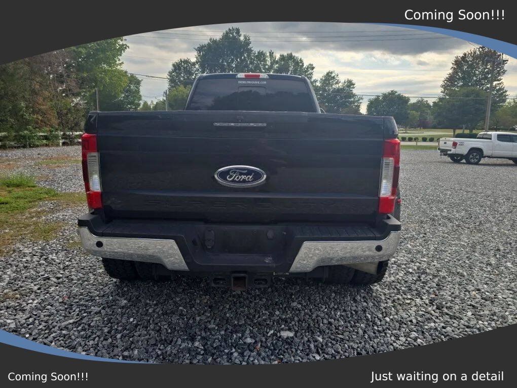Used 2019 Ford F450 Lariat w/ Lariat Ultimate Package AWD/4WD image 4