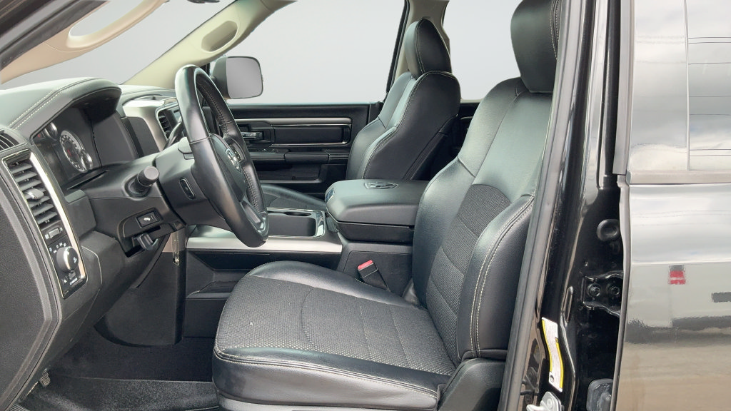 Used 2018 RAM 2500 Lone Star w/ Sport Appearance Group AWD/4WD image 17