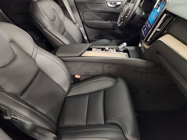 New 2026 Volvo XC60 T8 Ultra w/ Protection Package Premier AWD/4WD image 3