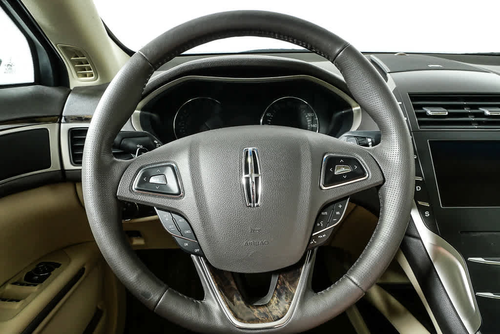 Used 2013 Lincoln MKZ FWD image 15