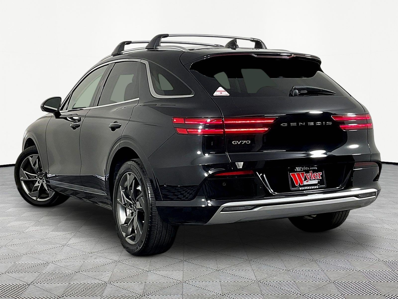 Used 2024 Genesis Electrified GV70 w/ Prestige Package AWD/4WD image 4
