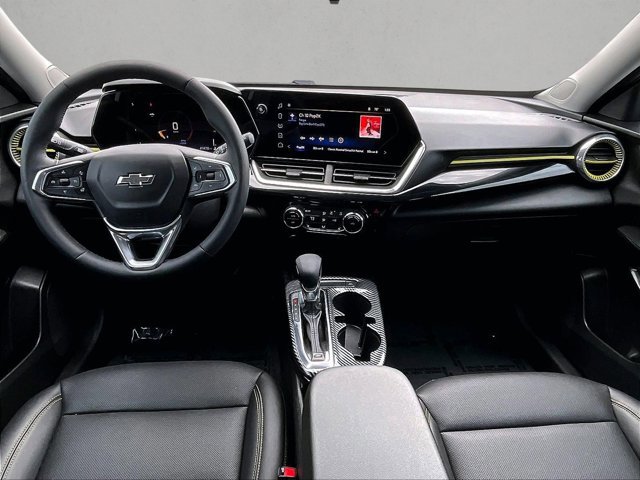 Used 2024 Chevrolet Trax ACTIV w/ Sunroof Package image 16