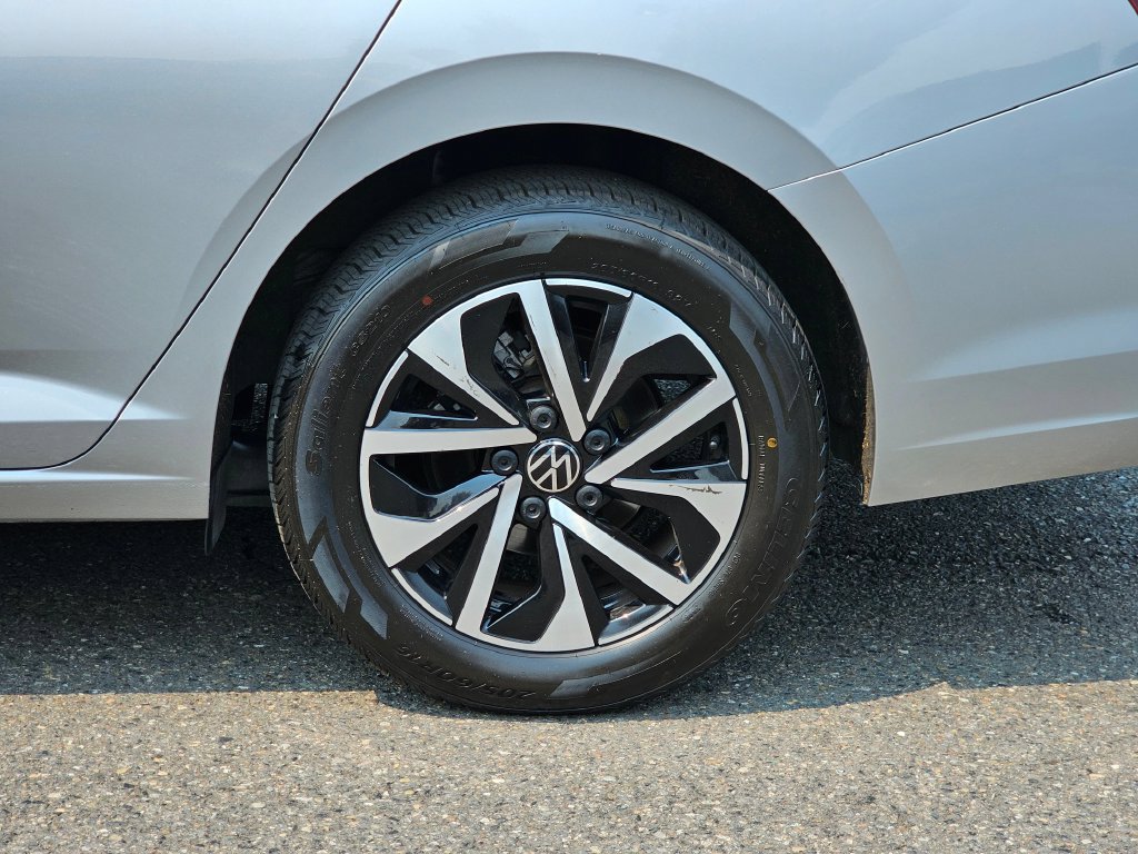 Used 2024 Volkswagen Jetta S FWD image 9