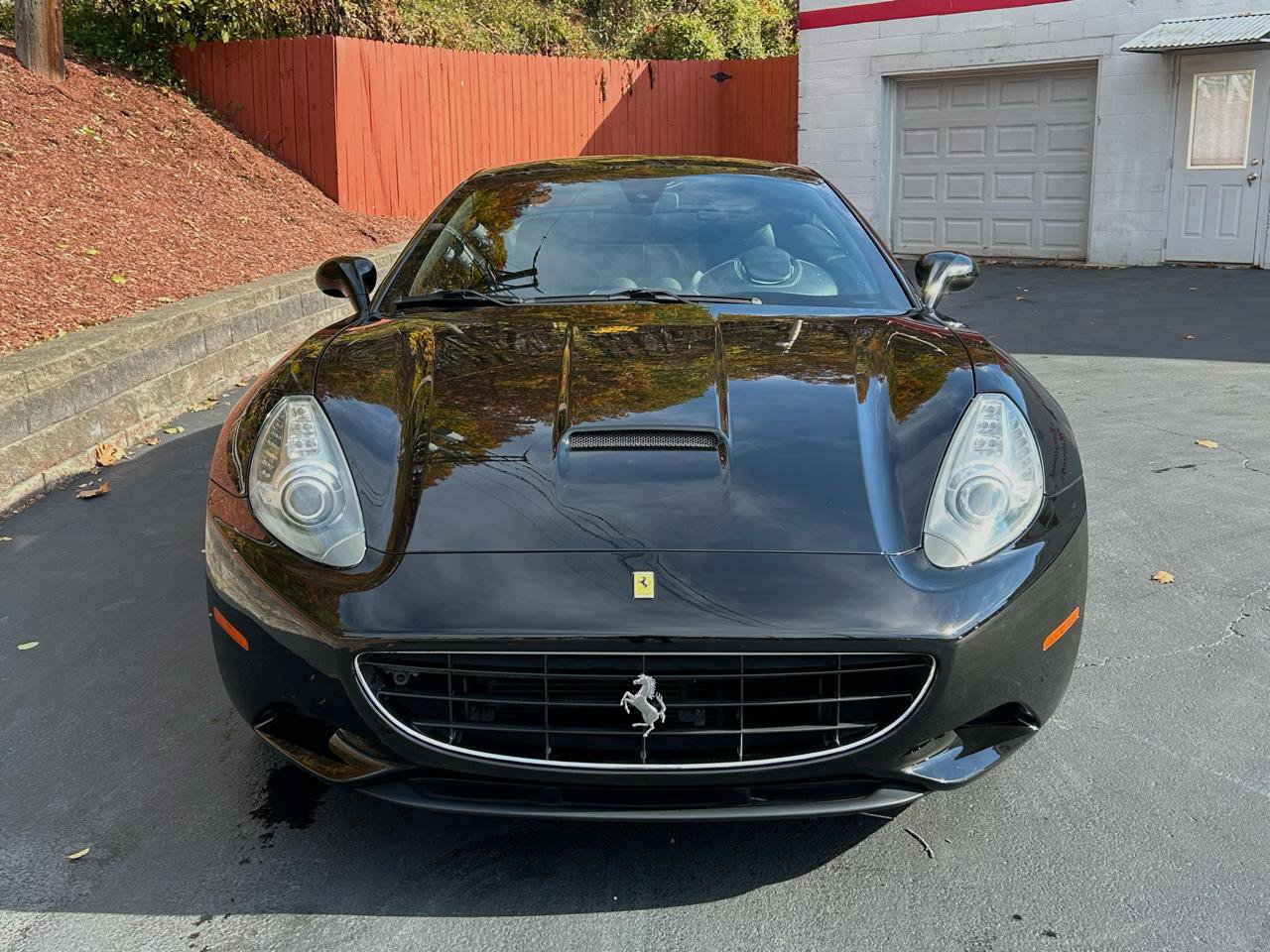 Used 2012 Ferrari California image 8