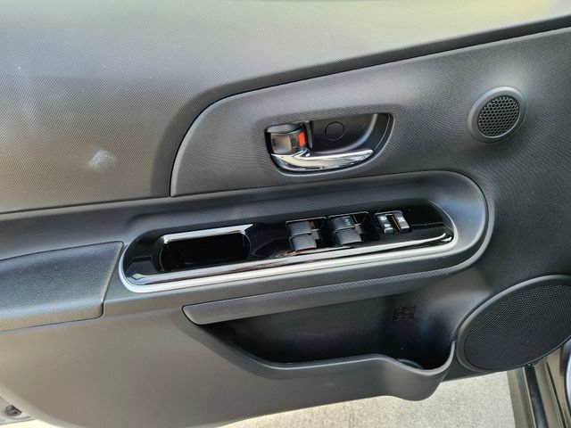Used 2019 Toyota Prius C FWD image 19