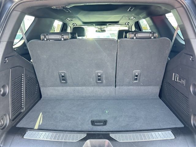 Used 2023 GMC Yukon AT4 w/ Technology Package AWD/4WD image 12