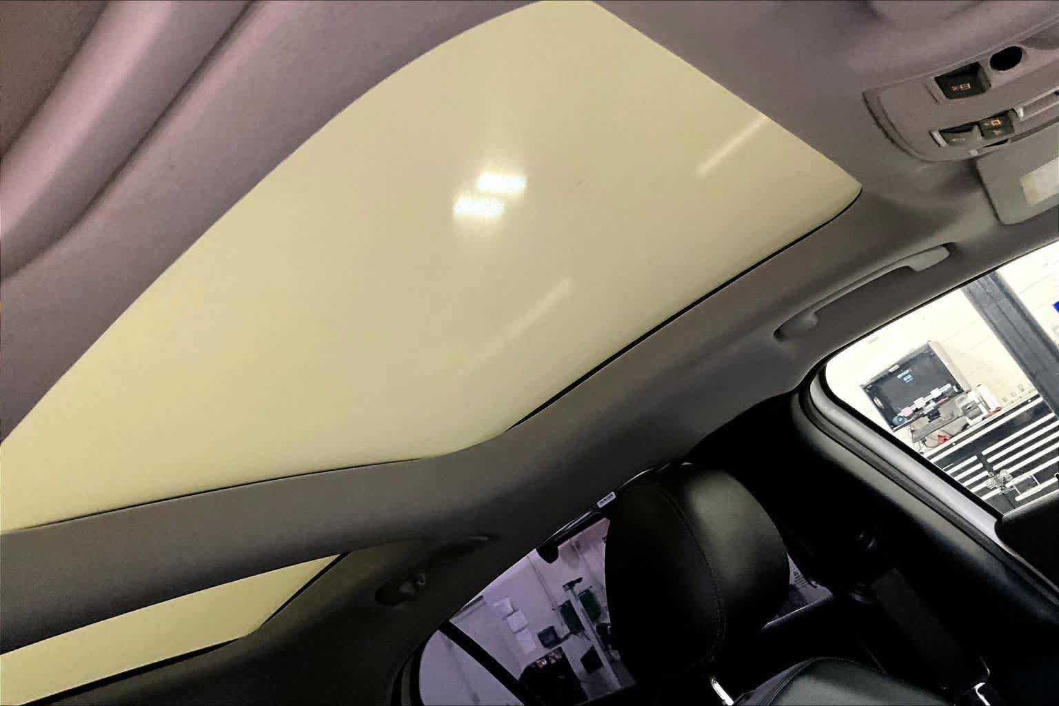 Used 2015 Mercedes-Benz GLA 250 image 12