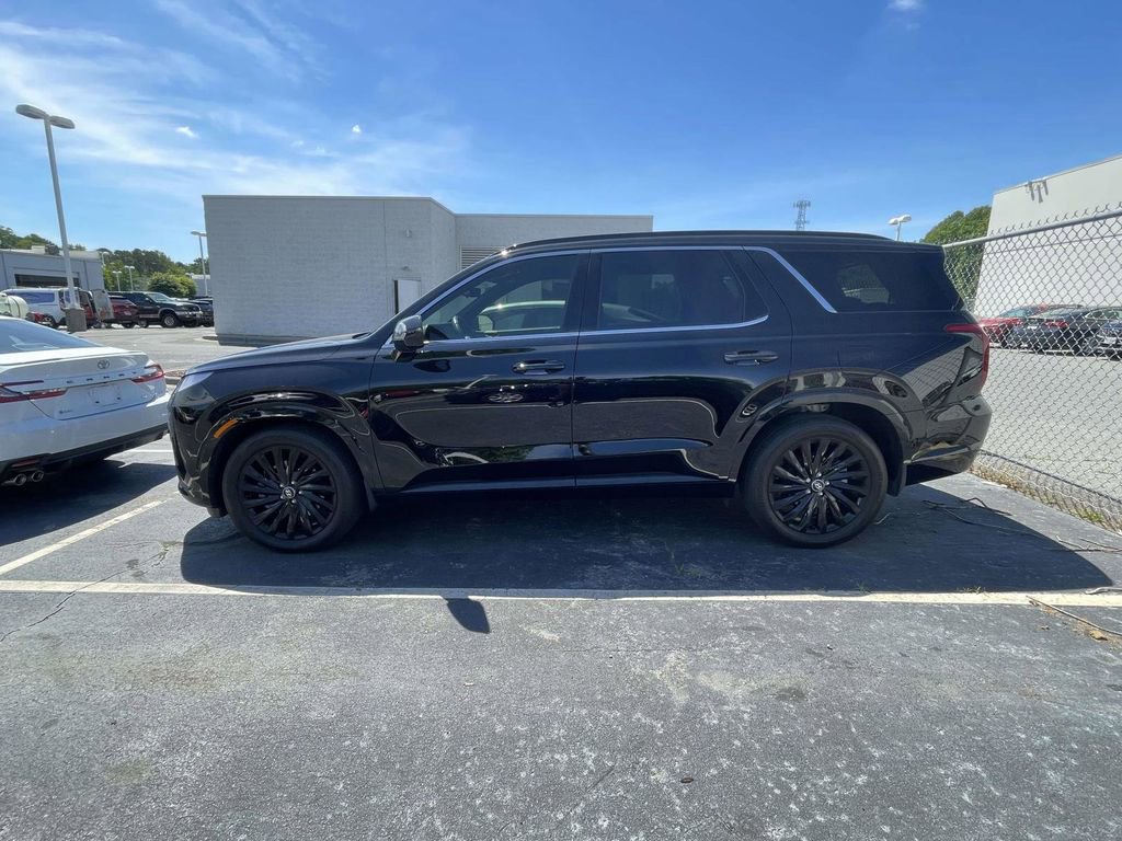 Used 2025 Hyundai Palisade Calligraphy AWD/4WD image 11