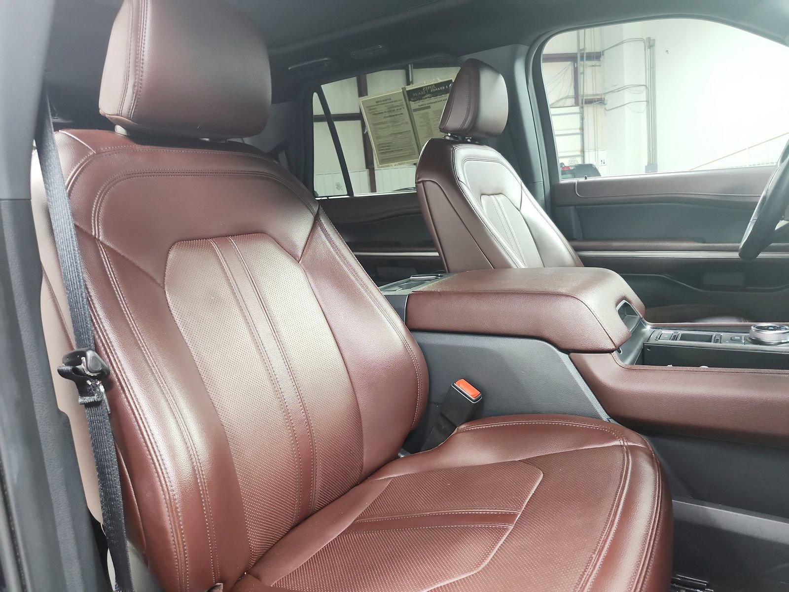 Used 2024 Ford Expedition Limited RWD image 47