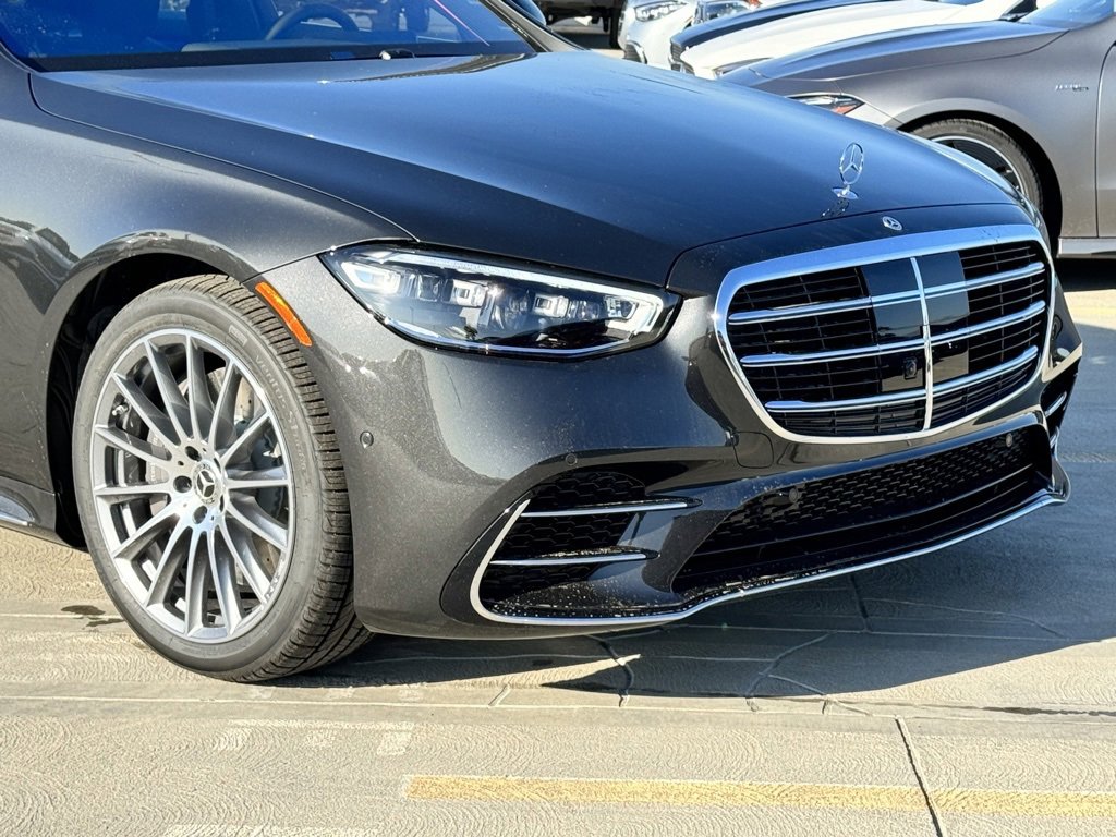 Used 2024 Mercedes-Benz S 580 4MATIC Sedan image 3