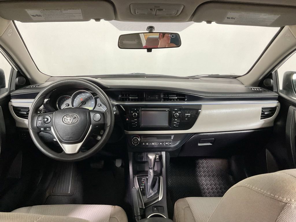 Used 2015 Toyota Corolla LE FWD image 21