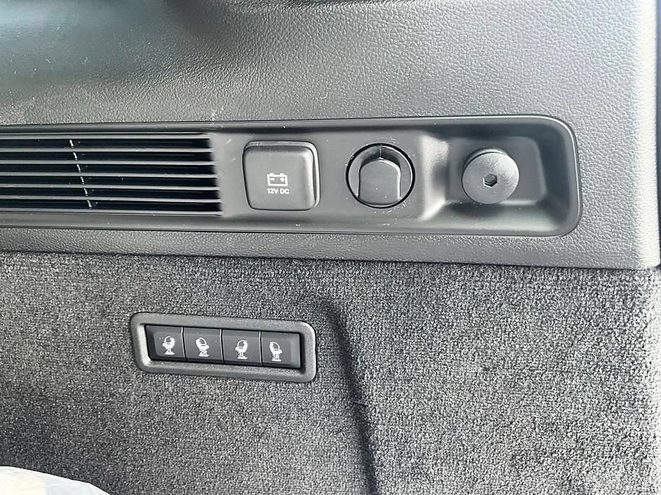 New 2026 Jeep Grand Wagoneer L Summit AWD/4WD image 10