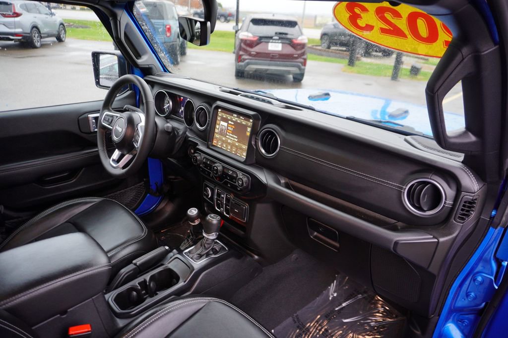 Used 2023 Jeep Wrangler Unlimited Sahara w/ Cold Weather Group image 30