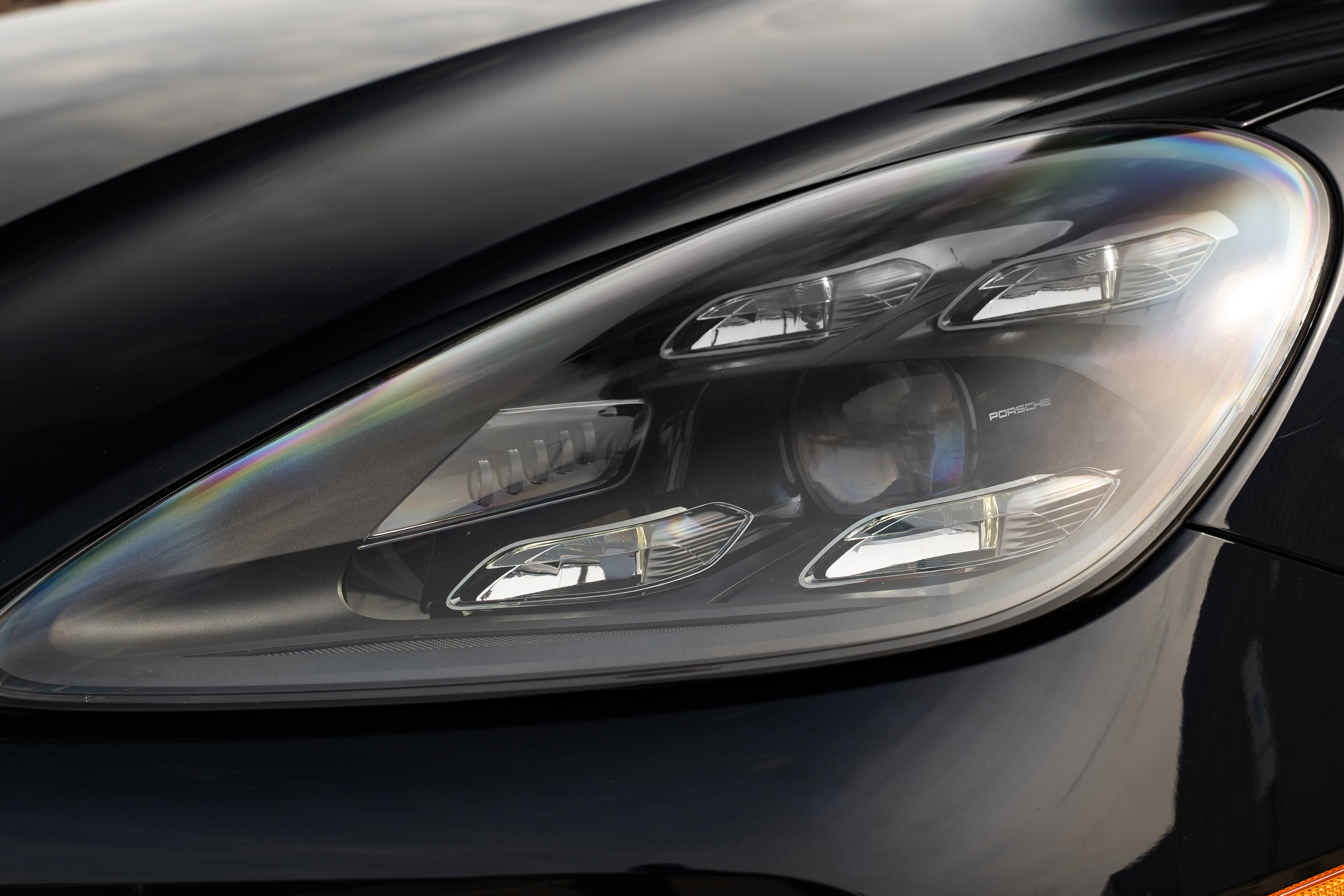 Used 2021 Porsche Cayenne image 39