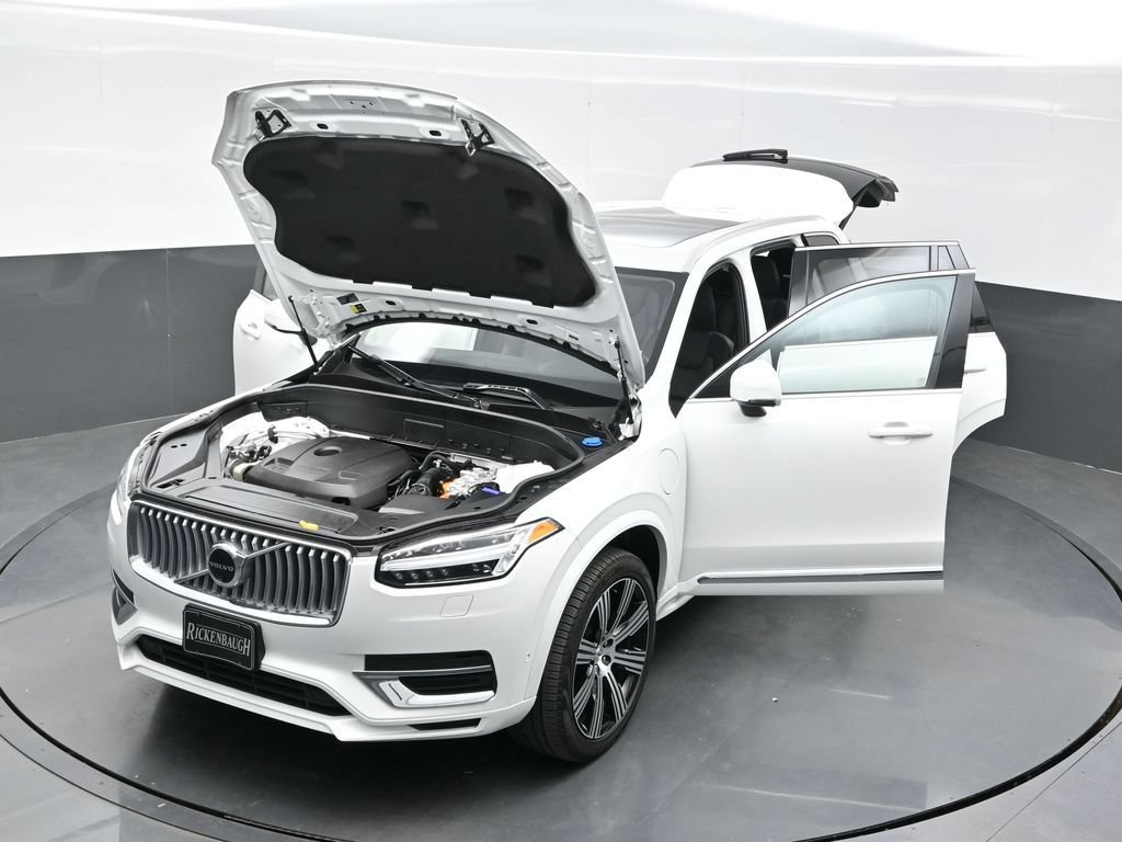Used 2025 Volvo XC90 T8 Plus w/ Protection Package Premier AWD/4WD image 44