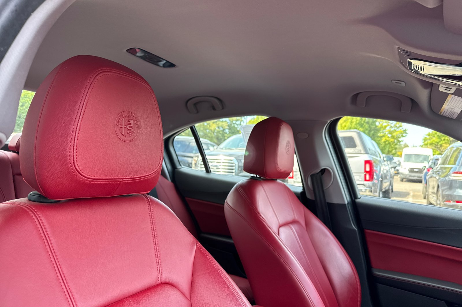 Used 2020 Alfa Romeo Giulia RWD image 16