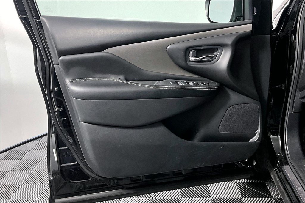Used 2020 Nissan Murano S w/ Technology Package FWD image 23