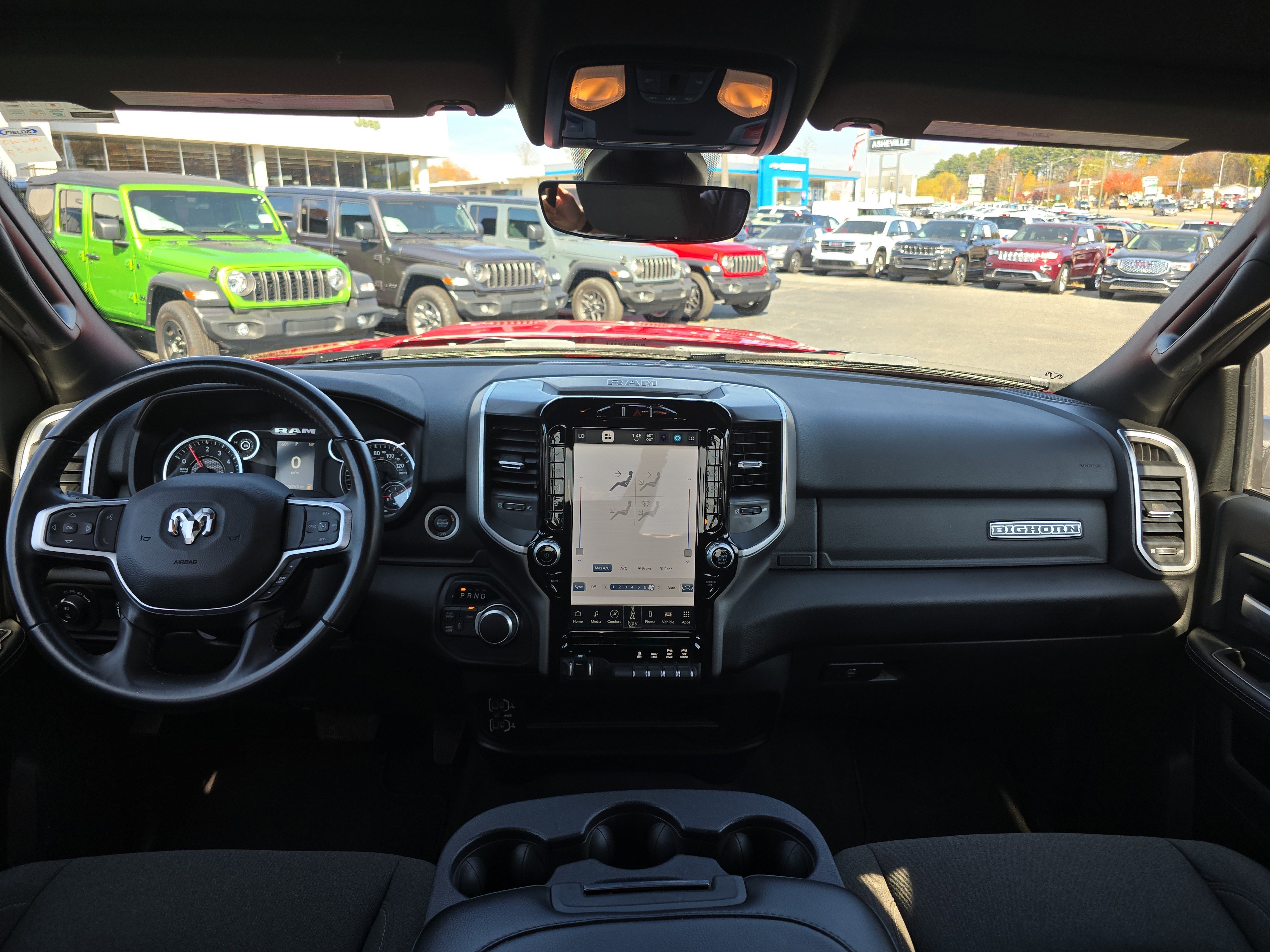 Used 2024 RAM 2500 Big Horn w/ Sport Appearance Package image 18