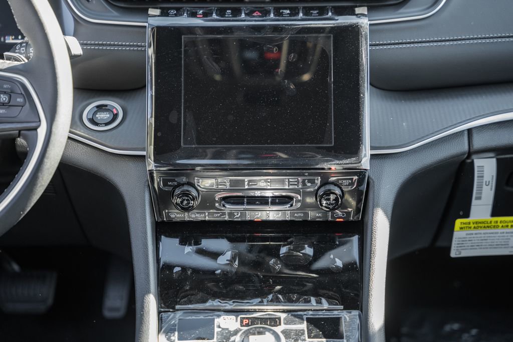 New 2025 Jeep Grand Cherokee Laredo X w/ Luxury Tech Group I image 20