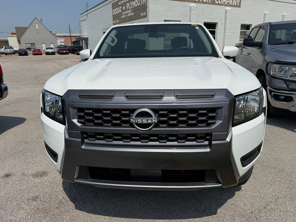 Used 2025 Nissan Frontier SV RWD image 12