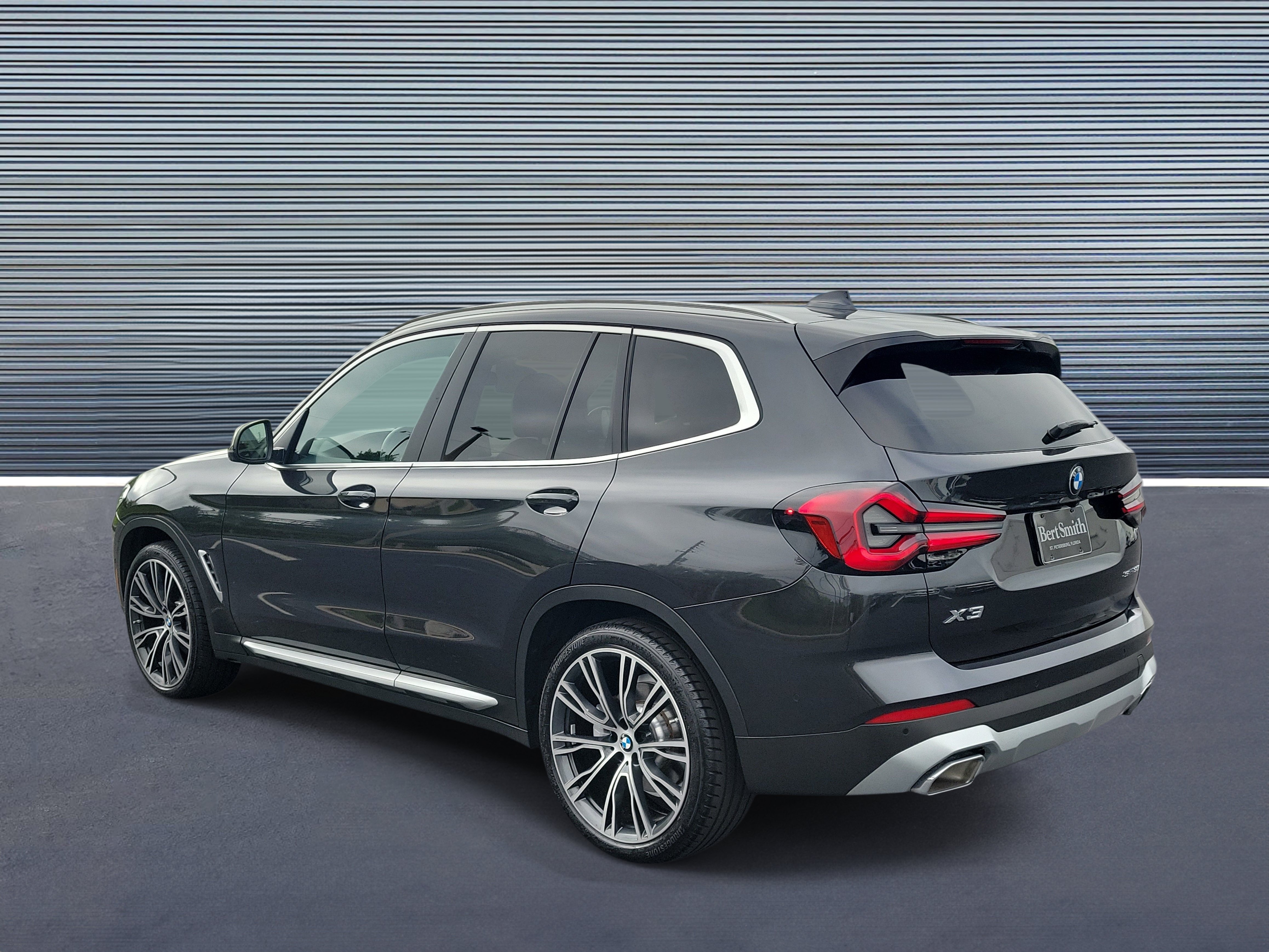 Used 2024 BMW X3 sDrive30i w/ Premium Package w/ZPA RWD image 4