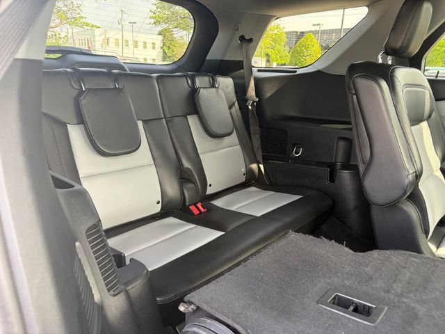 Used 2023 Ford Explorer XLT w/ Equipment Group 202A image 20