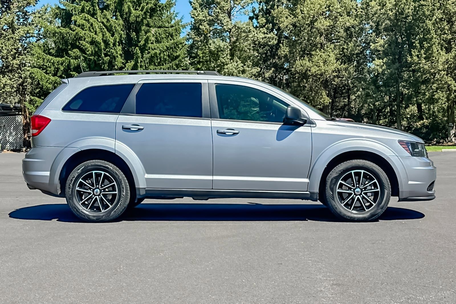 Used 2018 Dodge Journey SE w/ Popular Equipment Group AWD/4WD image 3