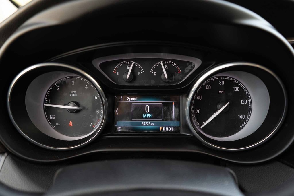 Used 2019 Buick Envision Essence FWD image 25