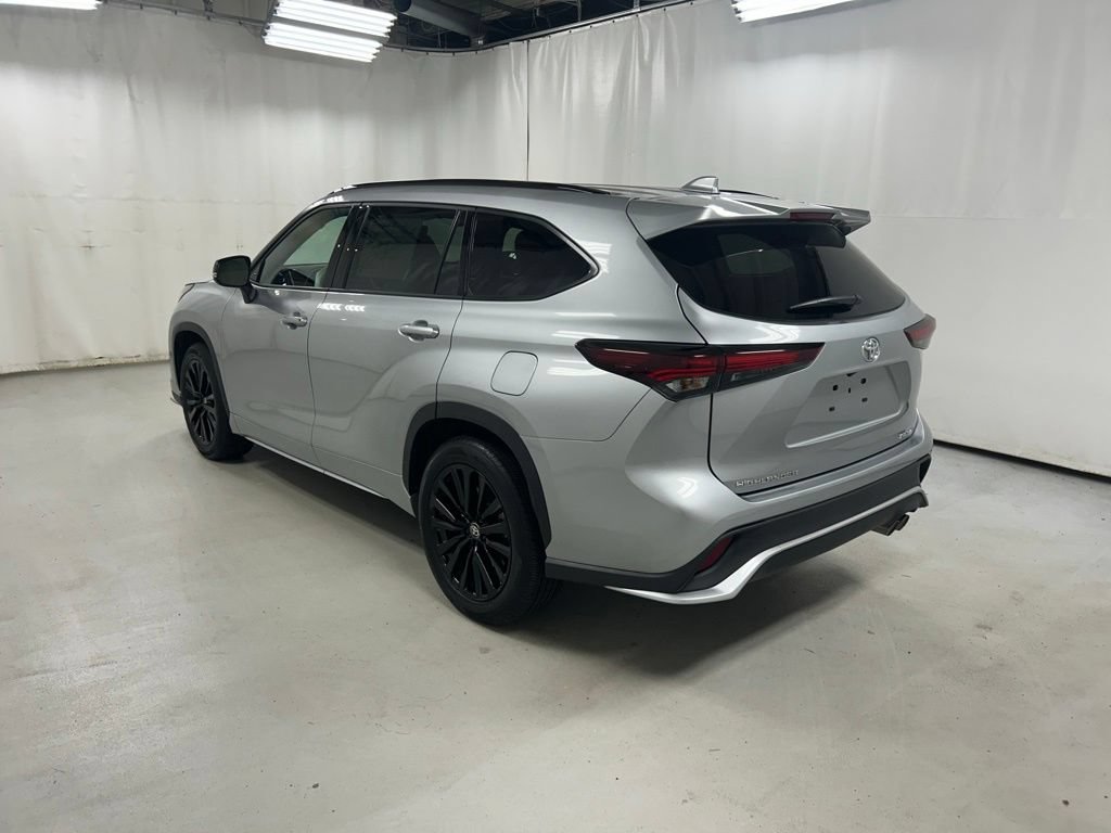 Certified 2025 Toyota Highlander XSE AWD/4WD image 7