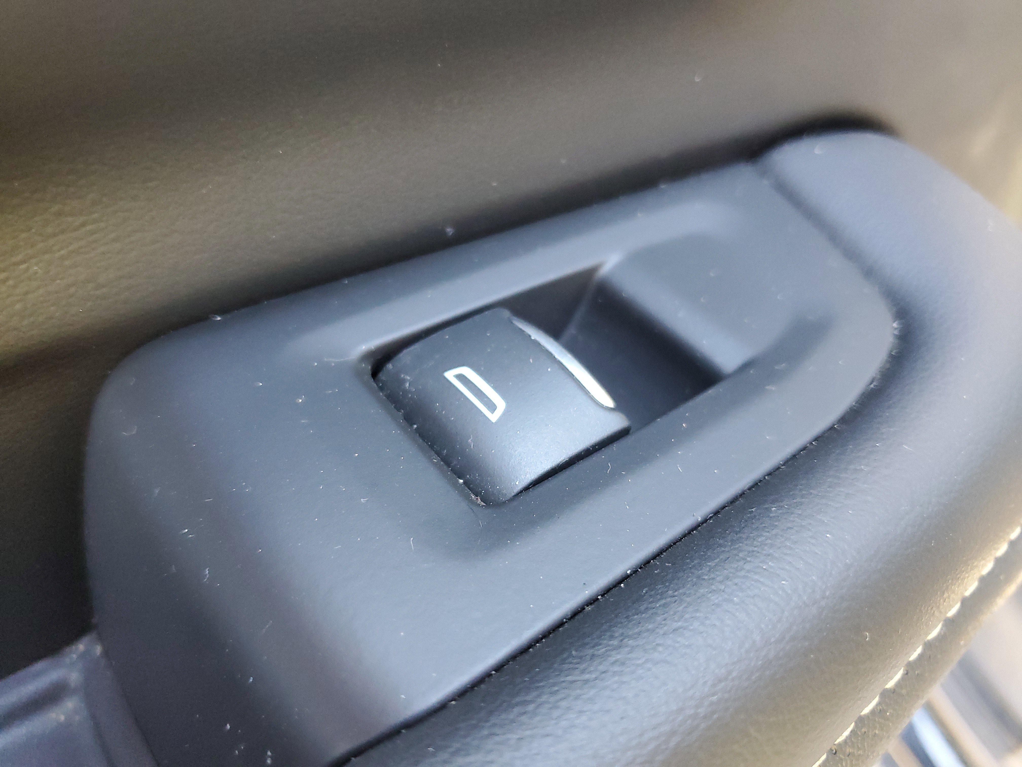 Used 2023 Chevrolet Tahoe Premier w/ Advanced Technology Package image 30