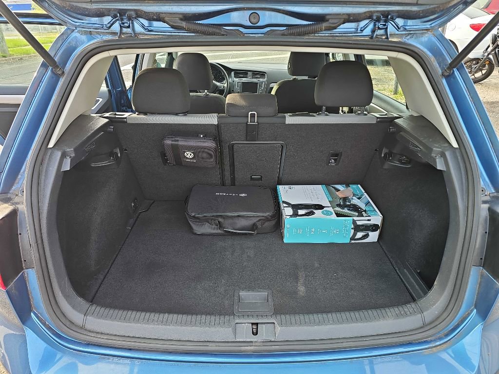 Used 2016 Volkswagen e-Golf SE FWD image 13
