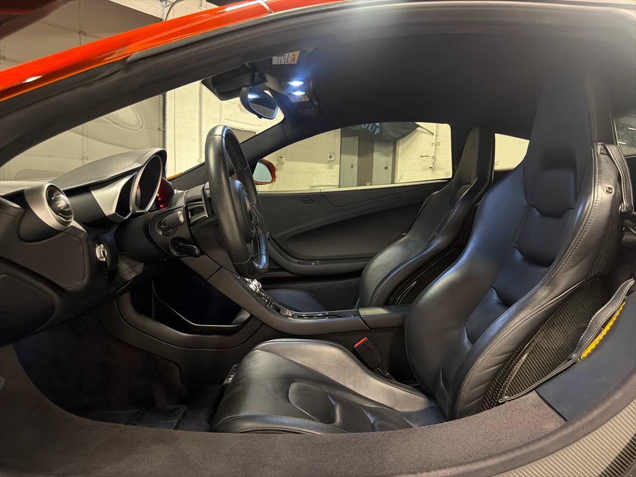Used 2012 McLaren MP4-12C Coupe RWD image 21