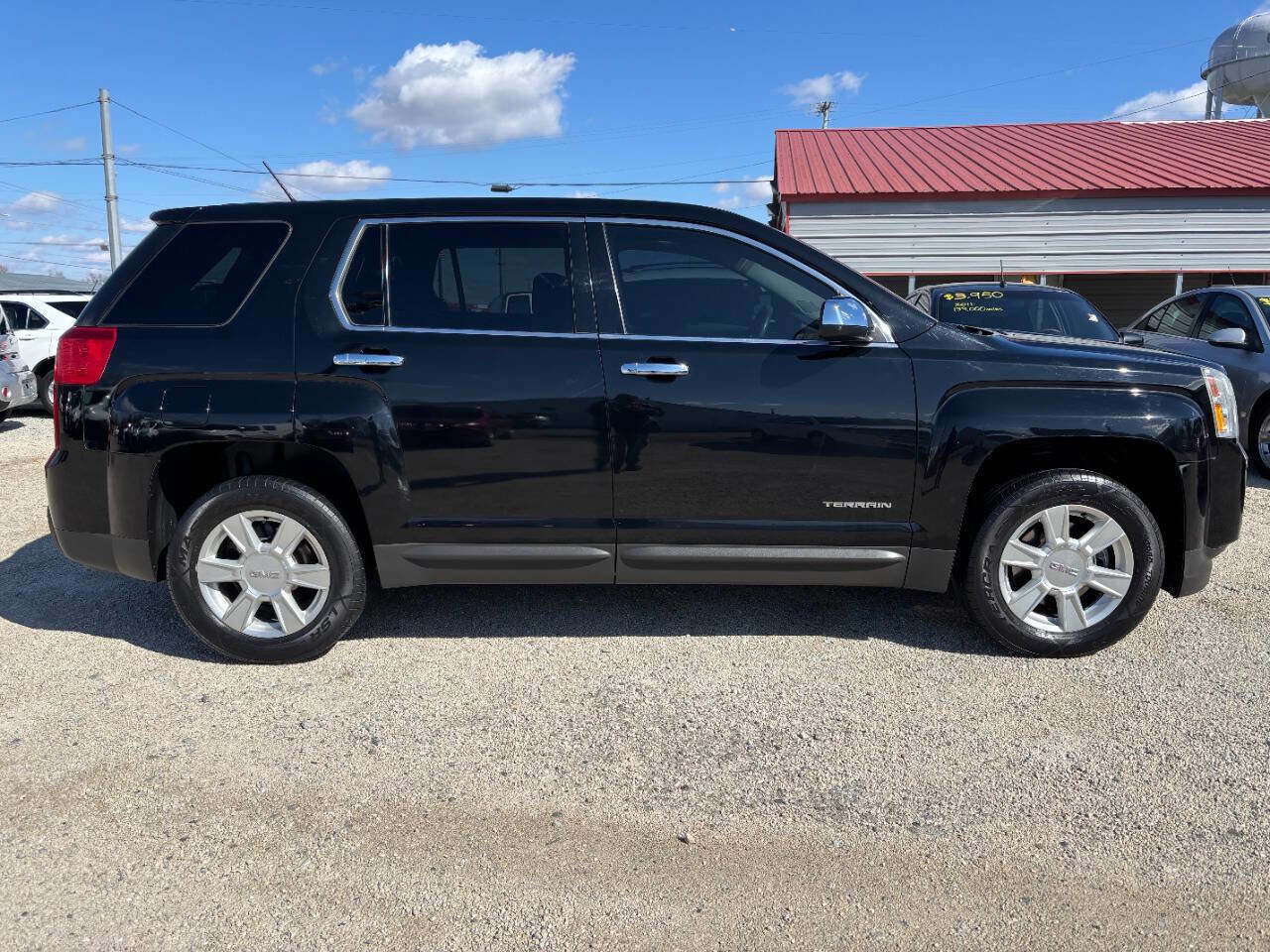 Used 2013 GMC Terrain SLE image 2