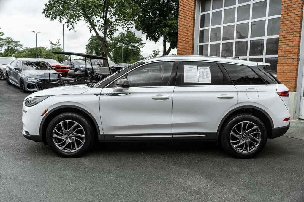 Used 2022 Lincoln Corsair AWD w/ Equipment Group 101A image 38