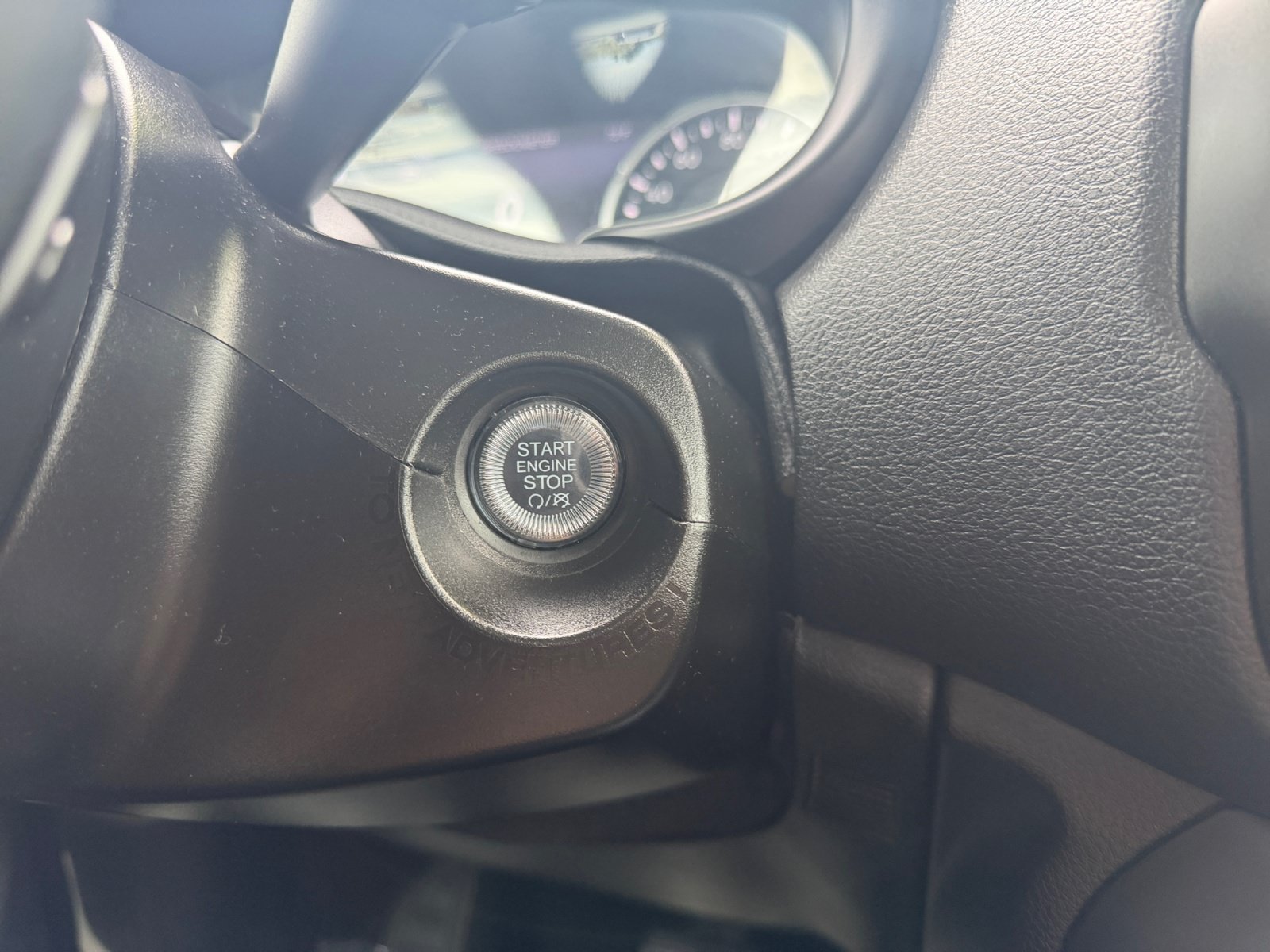Used 2023 Jeep Renegade Altitude AWD/4WD image 30
