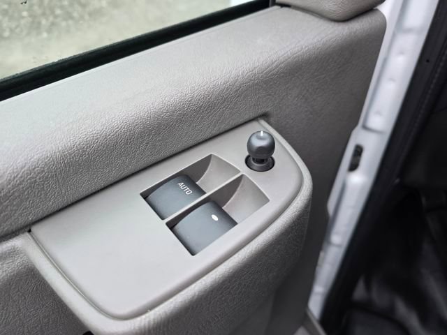 Used 2024 GMC Savana 2500 w/ Driver Convenience Package image 13
