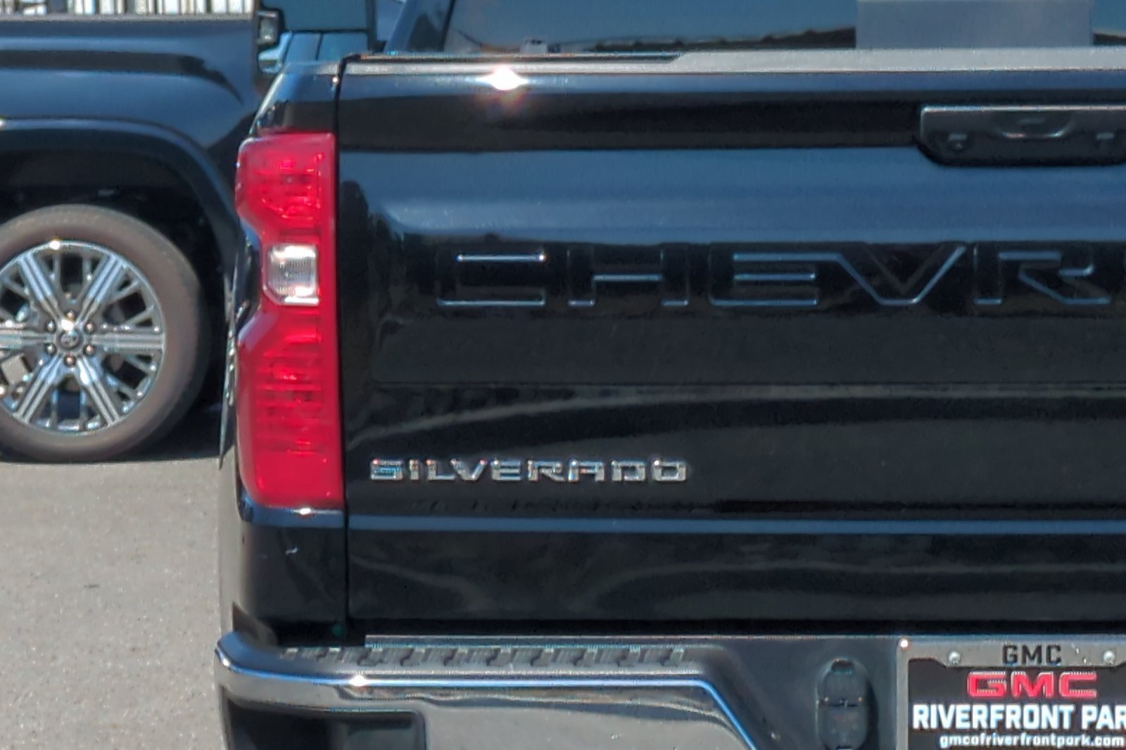 Used 2023 Chevrolet Silverado 1500 LT w/ All Star Edition Plus AWD/4WD image 46