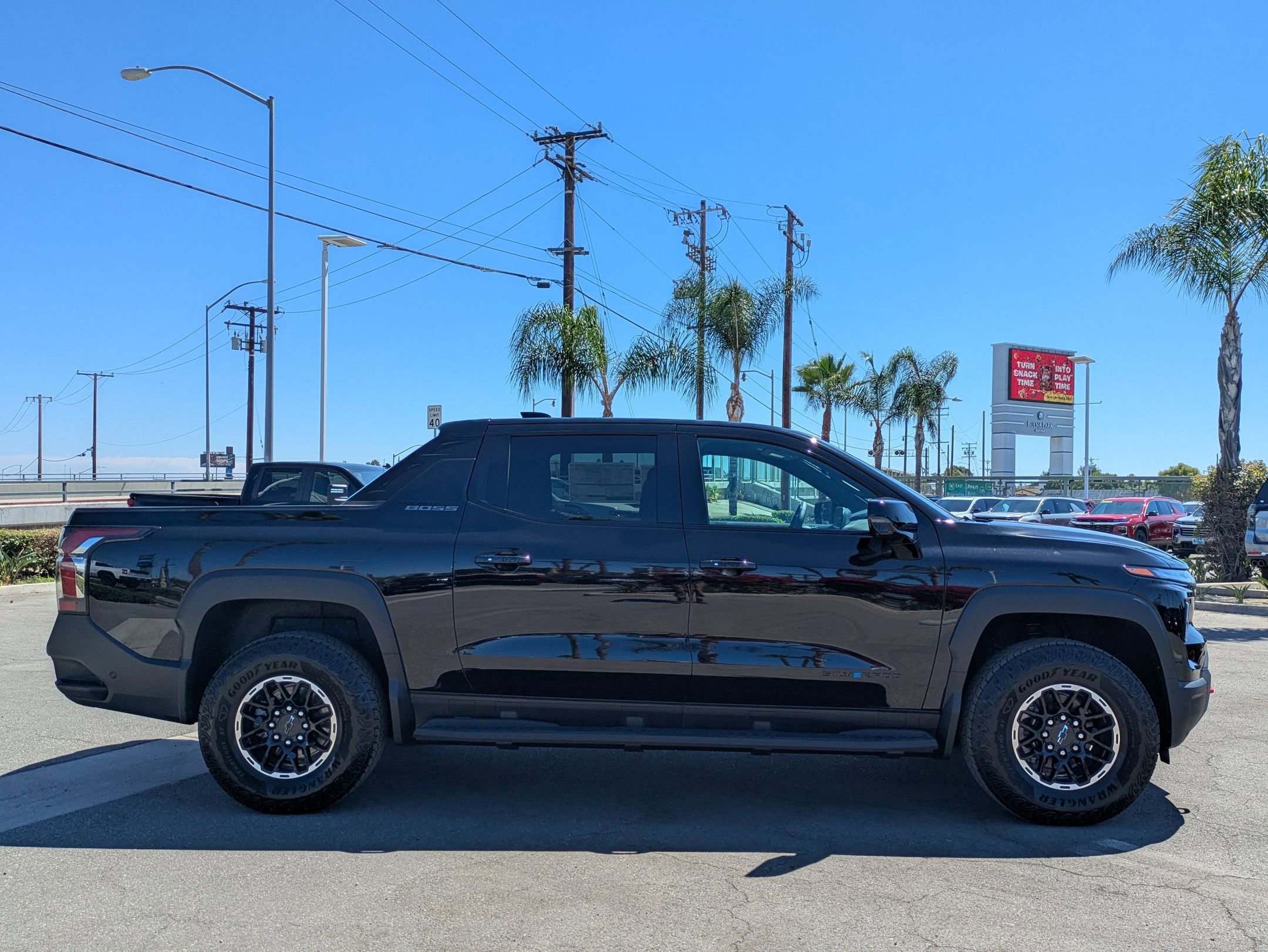 New 2026 Chevrolet Silverado EV Trail Boss w/ Premium Package image 6