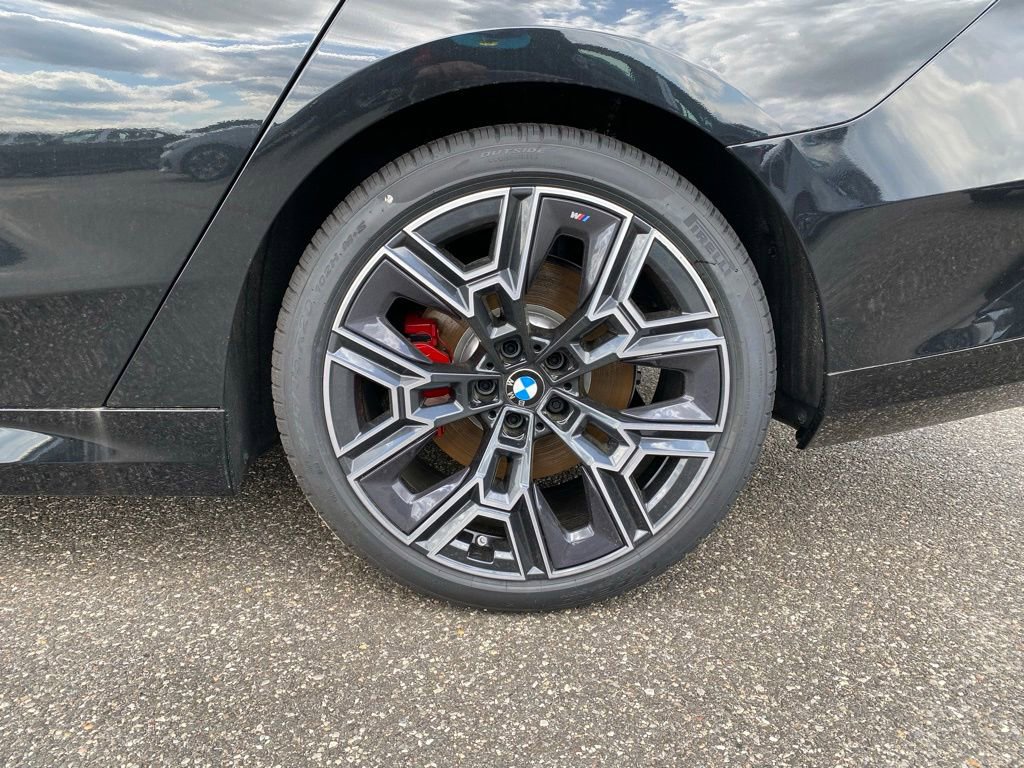 New 2026 BMW 530i xDrive AWD/4WD image 5